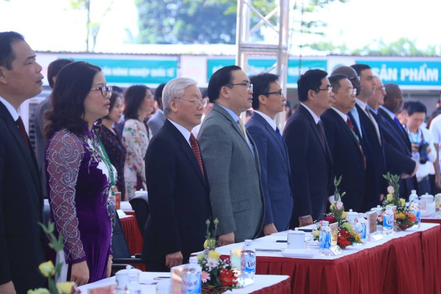 Phải hướng tới nông nghiệp thịnh vượng, nông dân giàu có, nông thôn văn minh - Ảnh 2. Phải hướng tới nông nghiệp thịnh vượng, nông dân giàu có, nông thôn văn minh - Ảnh 2.