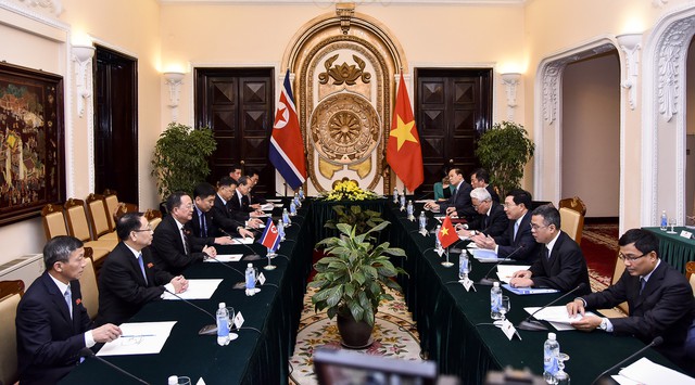 Việt Nam sẵn sàng chia sẻ với Triều Tiên những kinh nghiệm xây dựng và phát triển kinh tế - xã hội - Ảnh 1.