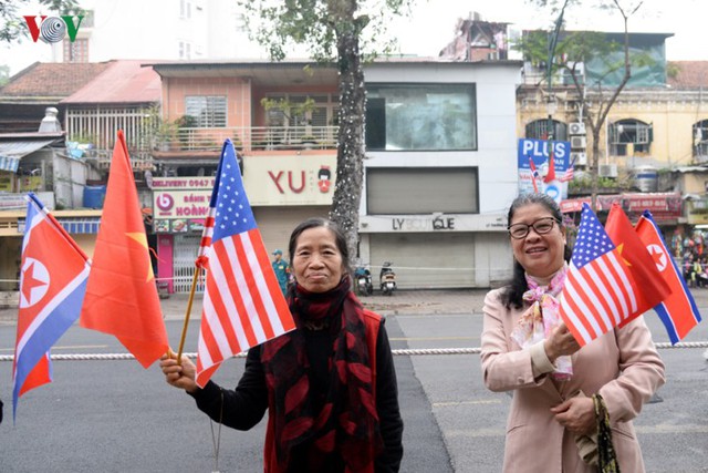 Hà Nội tưng bừng cờ hoa đón chào đón Hội nghị Thượng đỉnh - Ảnh 7.